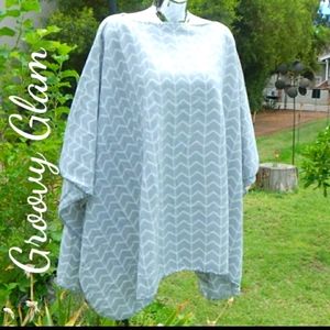 GROOVY GLAM Handmade Grey Arrow Print Classic Fleece Poncho
